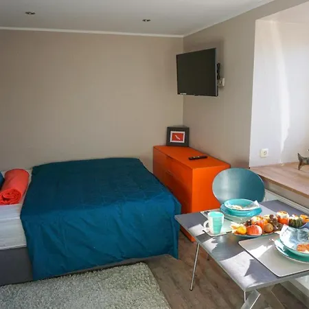 Apartment Burghaus 2 *
